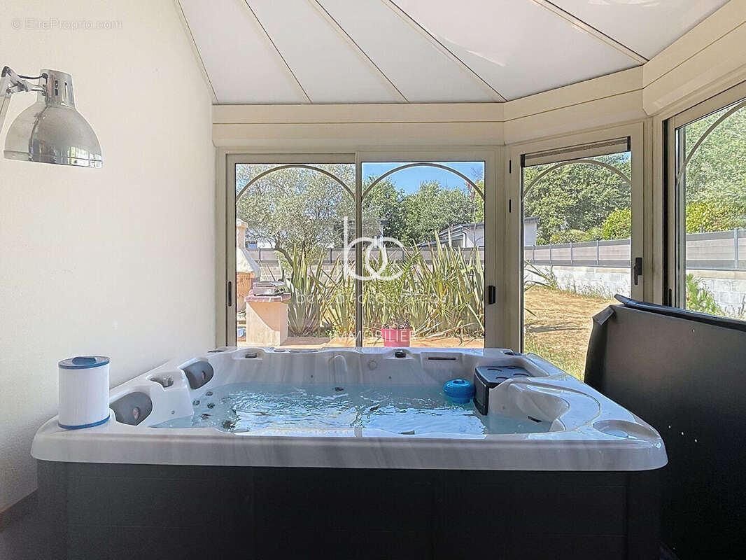 Surzur Maison 174 m² hors lotissement sur grand terrain clos - photo 5