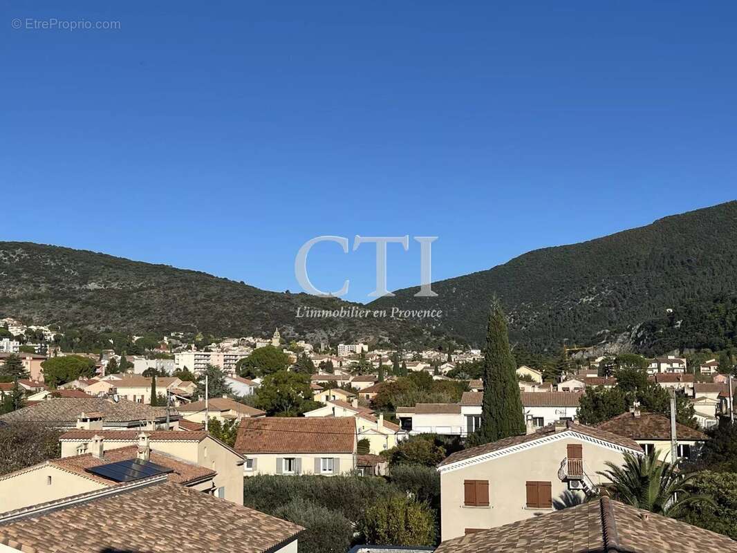 Appartement à NYONS