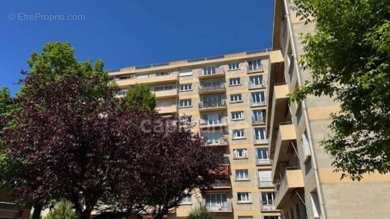 Beau 3 pièces - 66 m²- lumineux avec balcon, cave et proche RER D et métro – MAISONS ALFORT (94) - photo 22