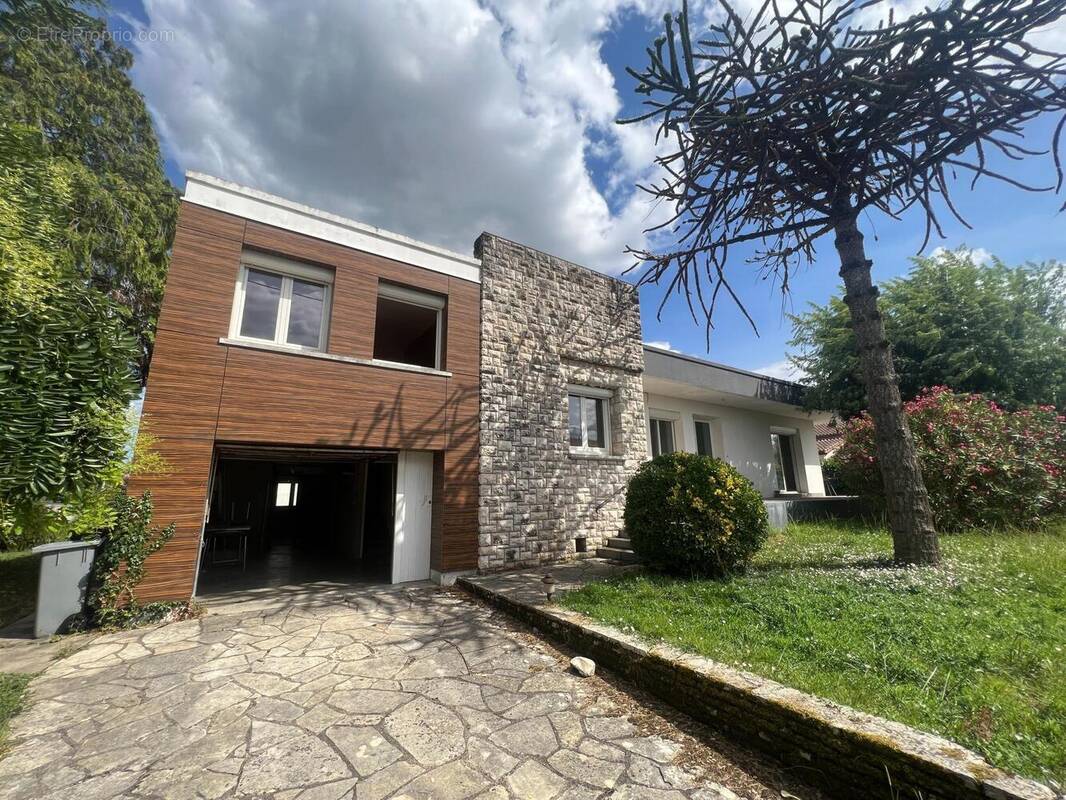 Photo 1 - Maison à VILLENEUVE-SUR-LOT