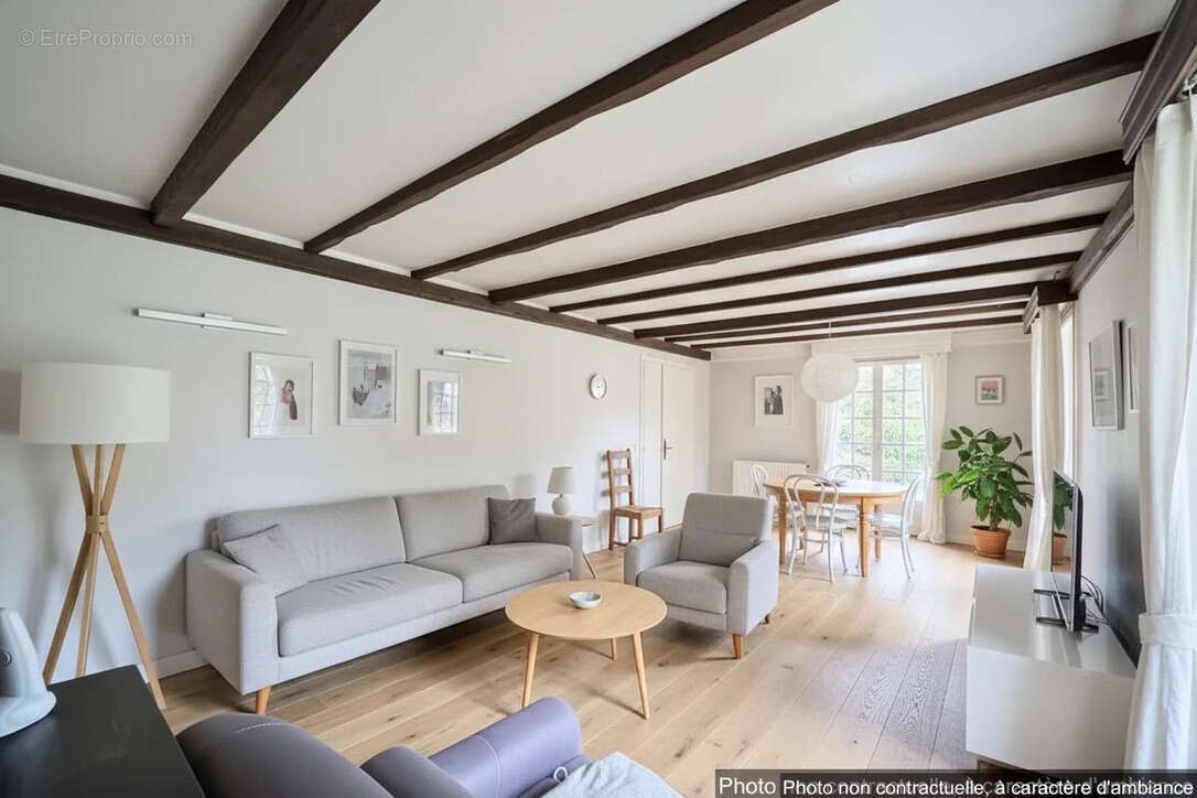 Maison à SAINT-REMY-LES-CHEVREUSE