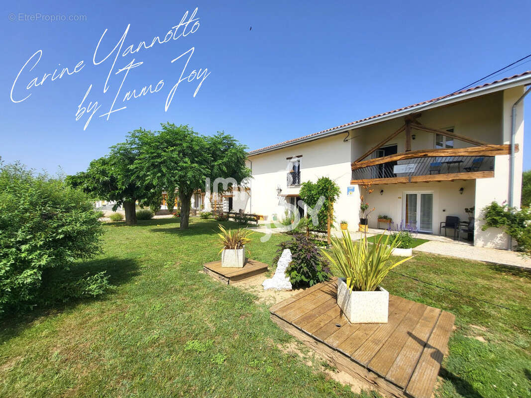 Maison à LISLE-SUR-TARN