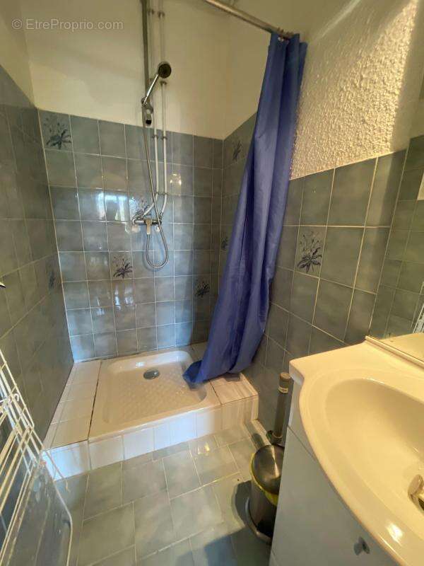 Appartement à GREOUX-LES-BAINS