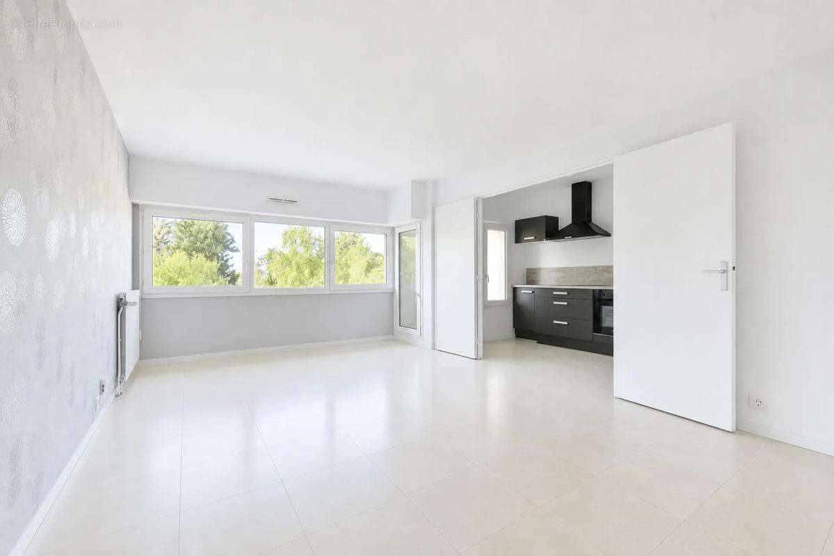 Appartement à REZE