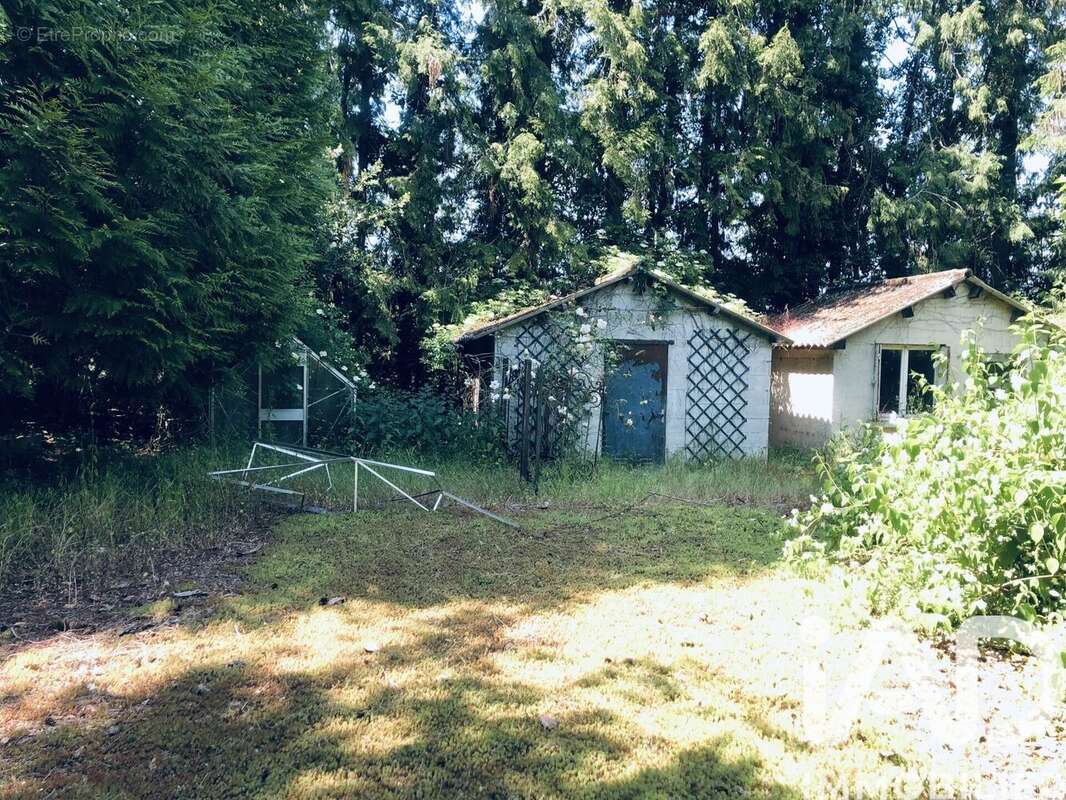 Photo 5 - Maison à CUTS