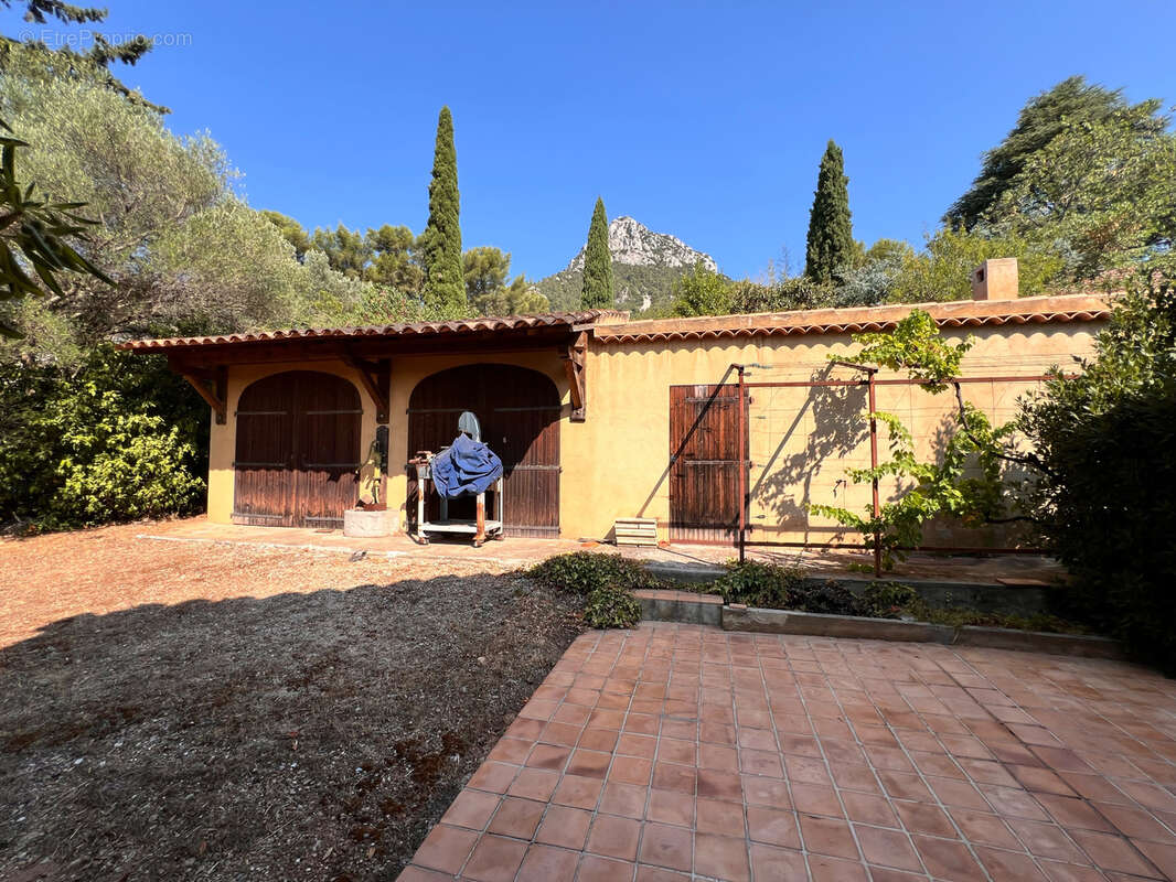 Maison à LA VALETTE-DU-VAR