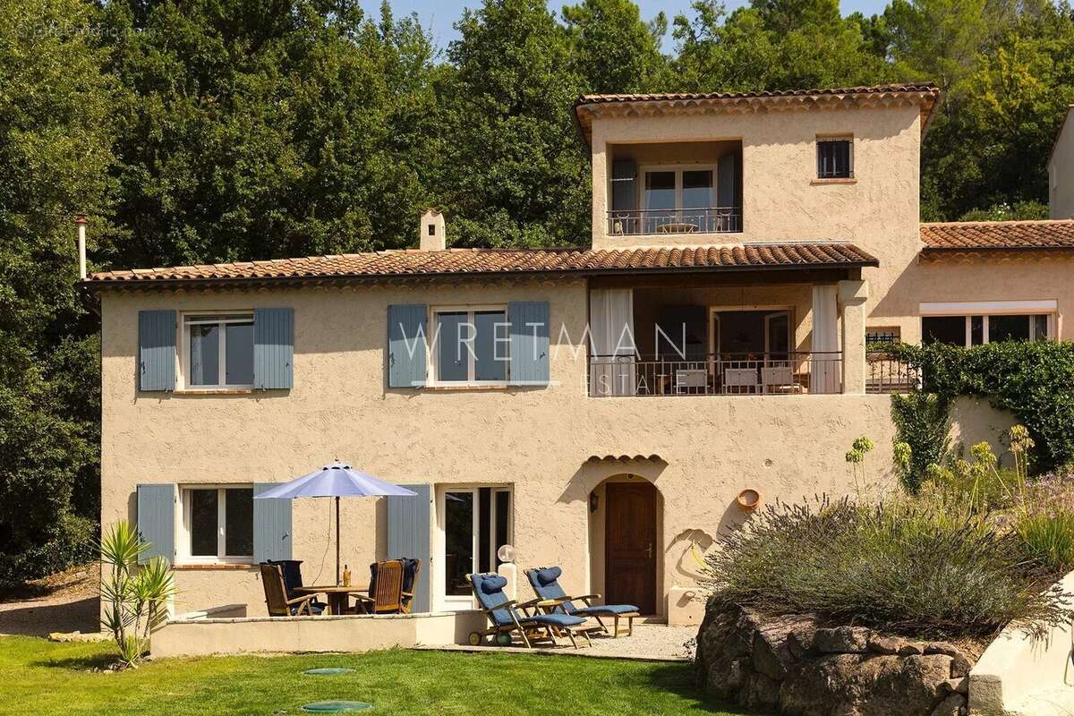 Maison à MONTAUROUX