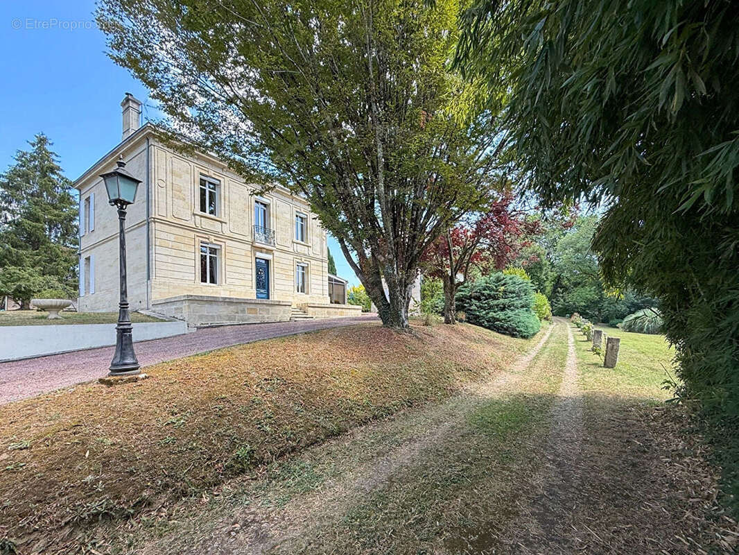 Superbe domaine à 30 minutes de Bordeaux - photo 2
