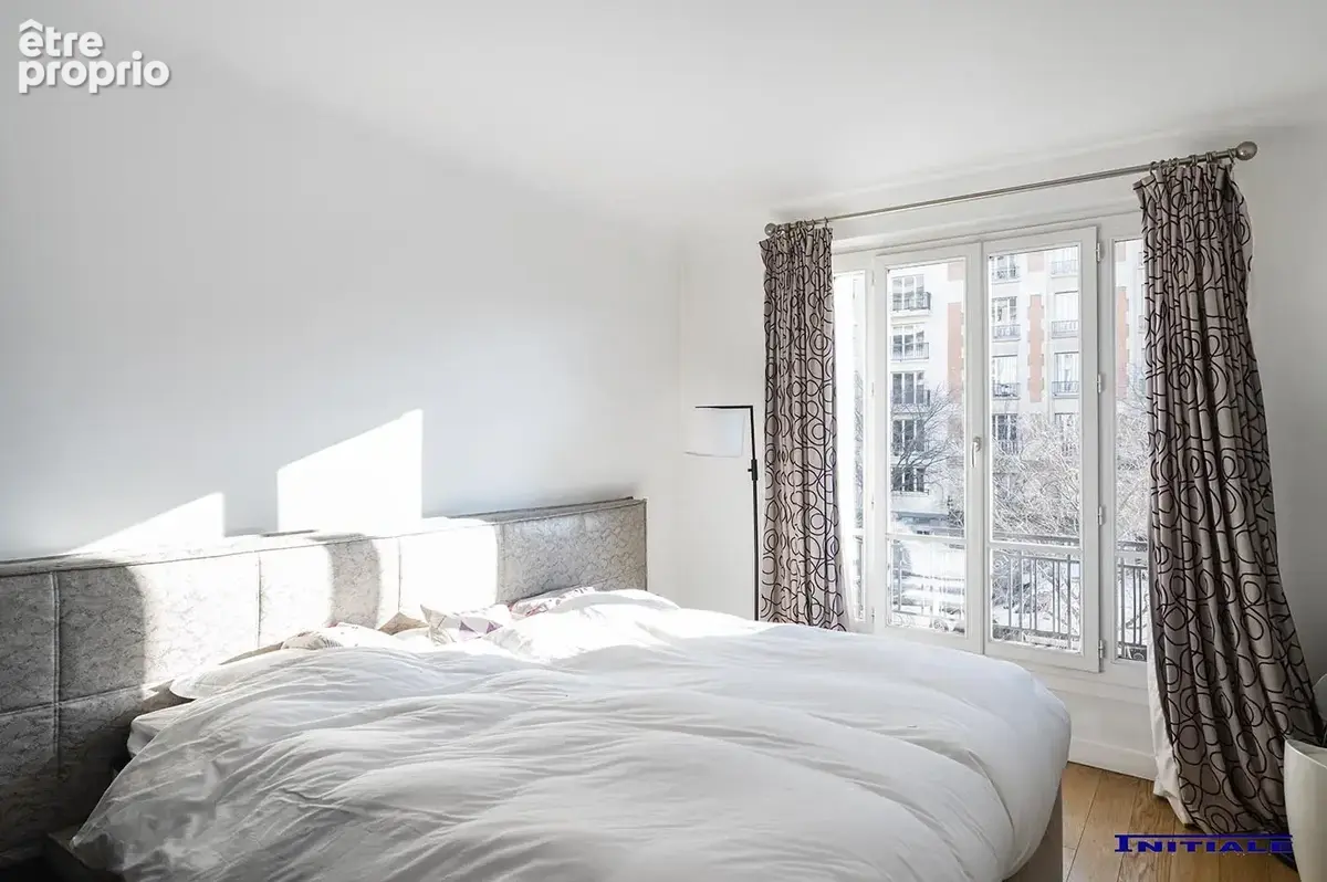 Appartement 6 pièces avec vue sur square - photo 14