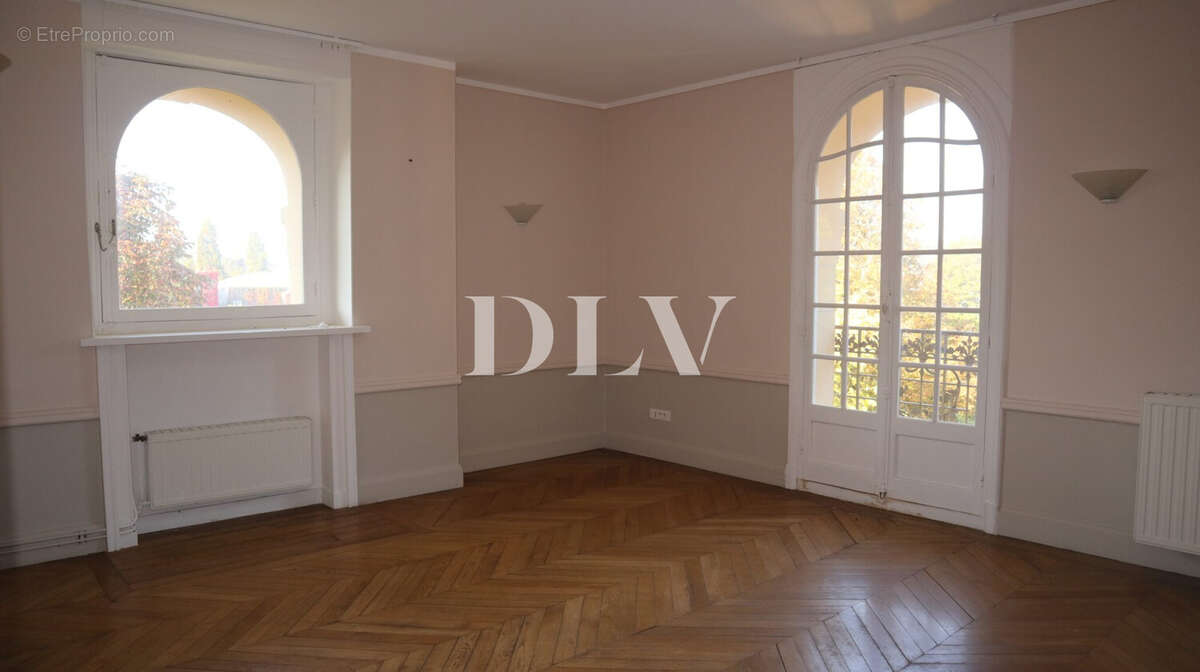Appartement à FONTAINEBLEAU