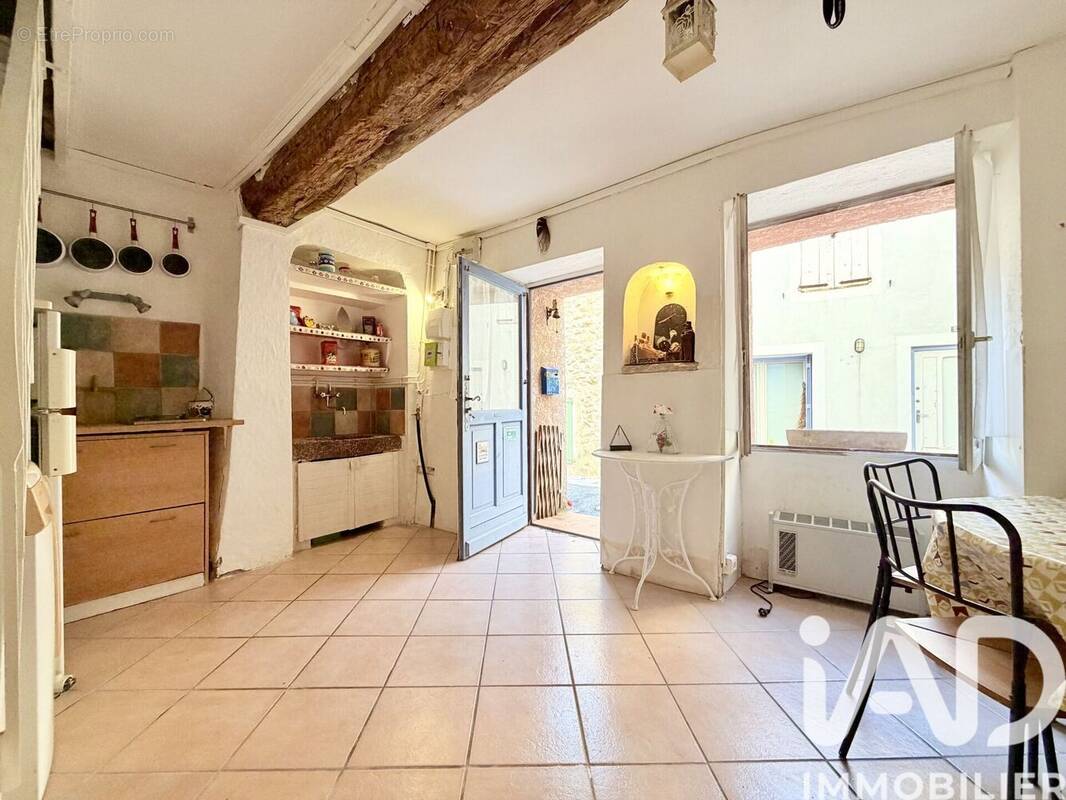 Photo 1 - Maison à ROQUEFORT-DES-CORBIERES