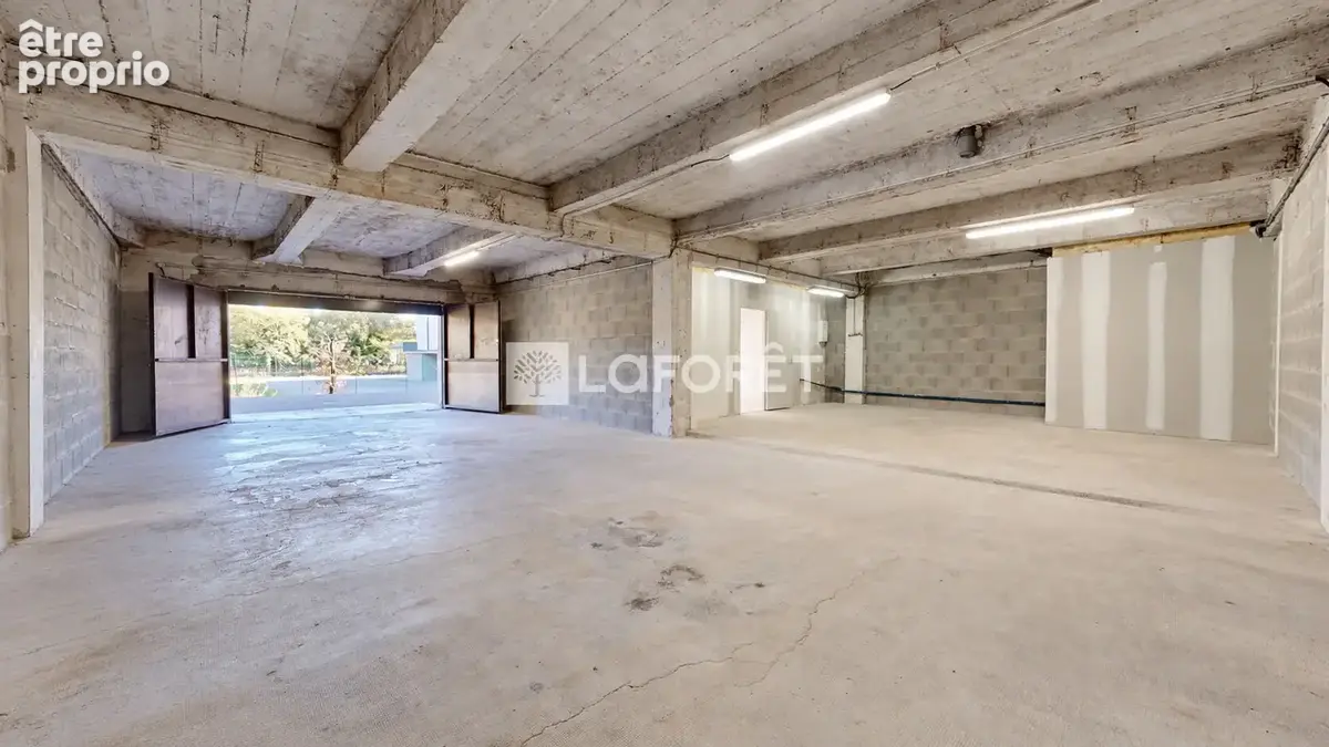 Marcilly-d'azergues - locaux professionnels 198 m² - parkings - photo 5