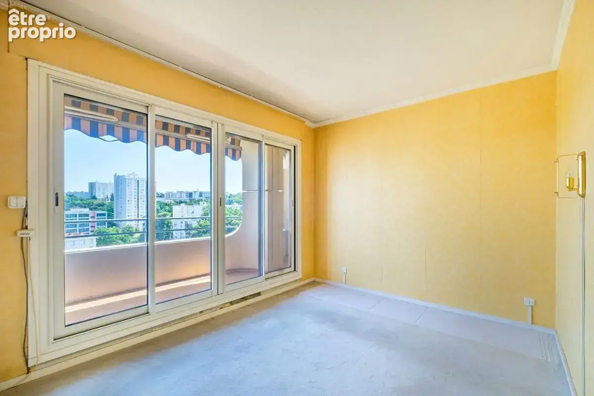Vente appartement 3 chambres - 12ème étage - Balcon - Garage - Calme - photo 11