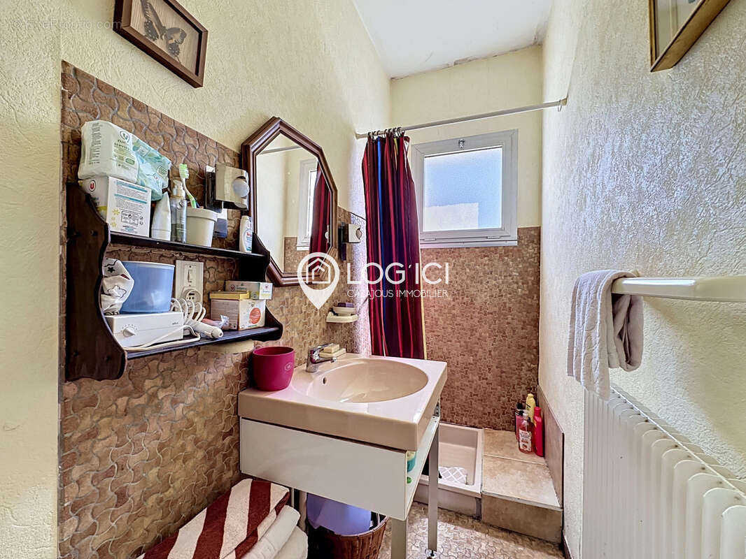 NAY - Vente Maison familiale atypique T9 sur 3 niveaux avec piscine - photo 14