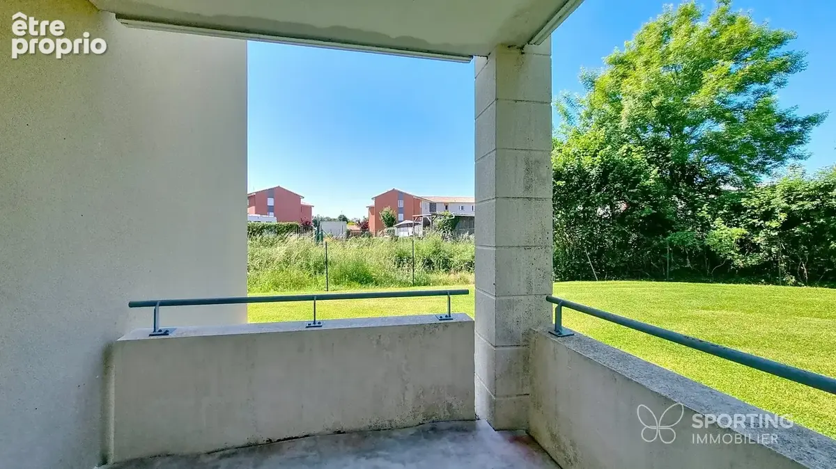 T3 de 65 m² avec une grande terrasse, piscine et salle de sport à Coutras - photo 8