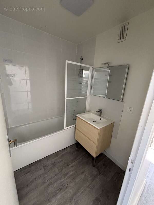 Appartement à FONTENAY-LE-FLEURY