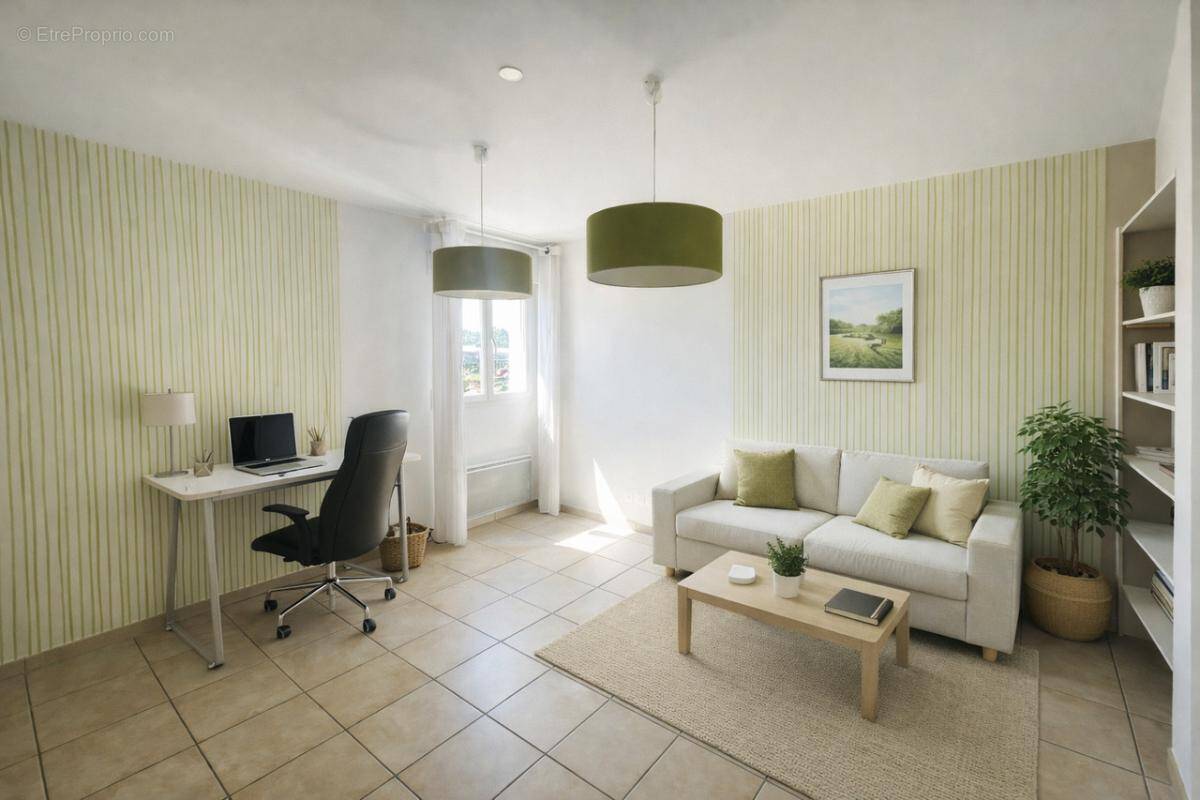 Commerce à SAINT-DONAT-SUR-L'HERBASSE