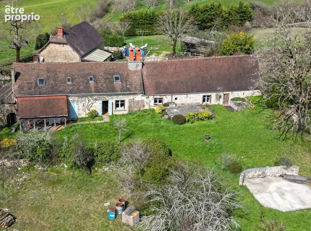 Maison à CUZANCE
