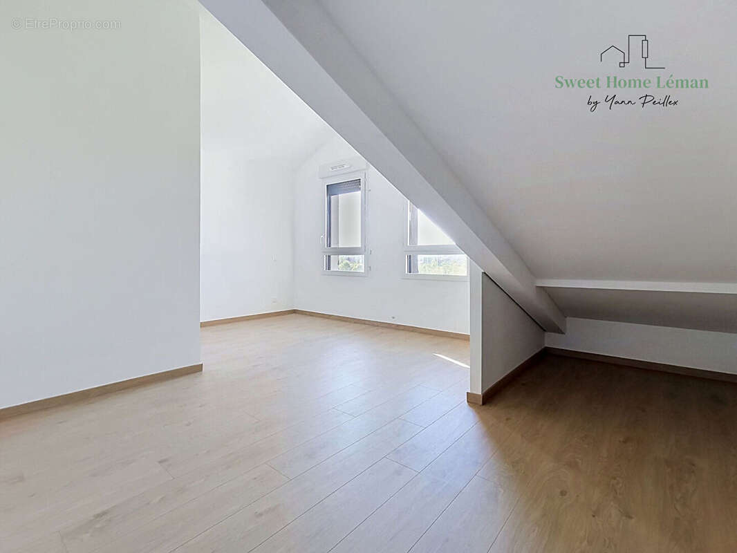 Appartement à BRENTHONNE
