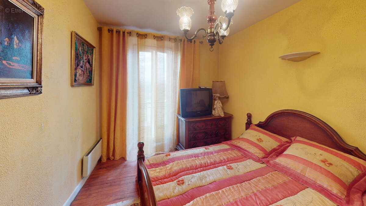 Appartement à LE MONASTIER-SUR-GAZEILLE