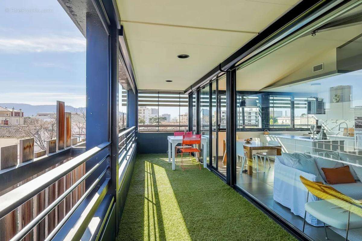 Appartement à MARSEILLE-9E