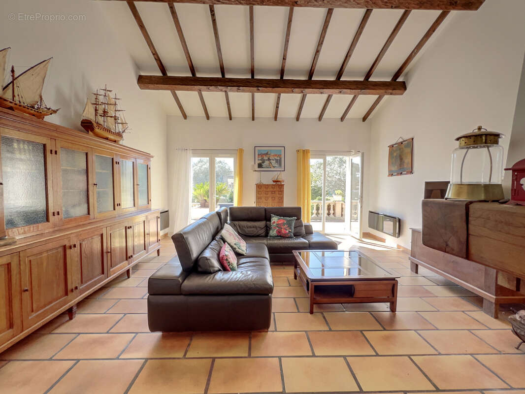 Maison à SAUSSET-LES-PINS