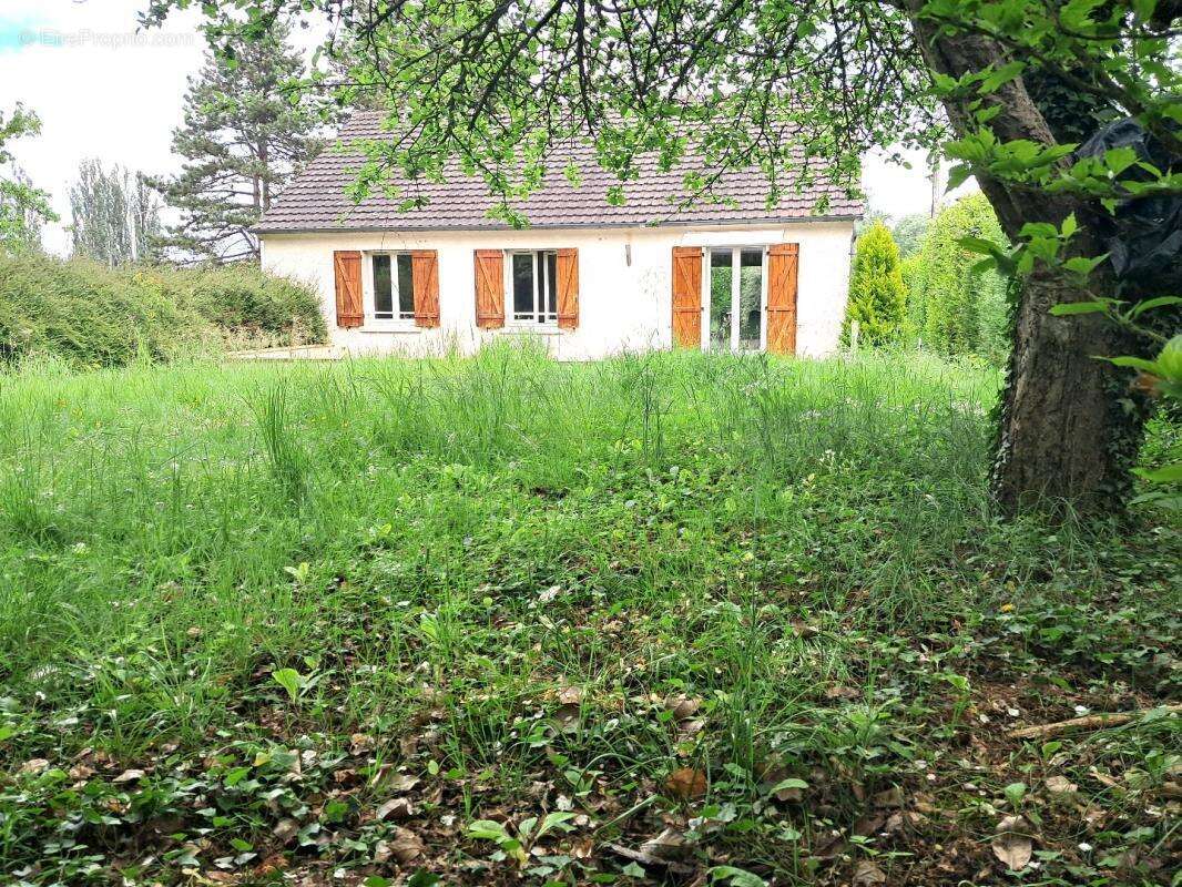 Maison à NESLES-LA-VALLEE