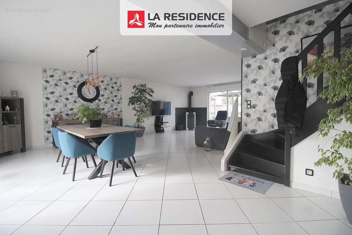 Maison à BONNIERES-SUR-SEINE