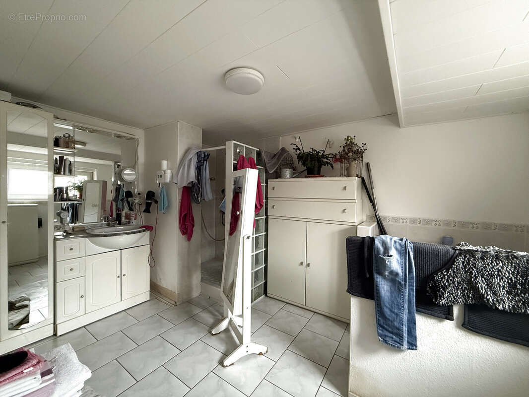 Appartement 2 pieces avec terrasse - photo 4