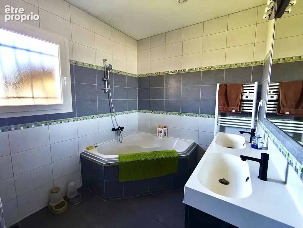 Maison de plain-pied, LOYETTES, 93m² sur un terrain de 701m² - photo 16