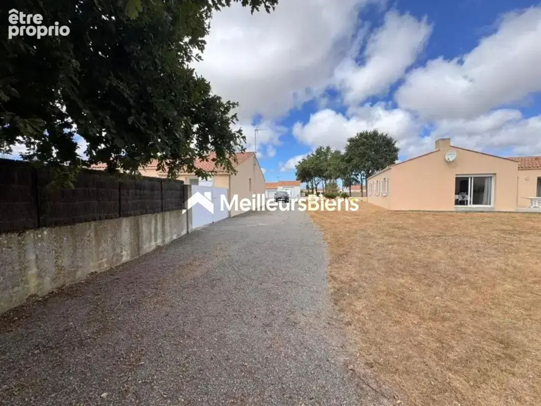 Terrain constructible 712 m² à Saint-Mathurin, viabilisation incluse - photo 6