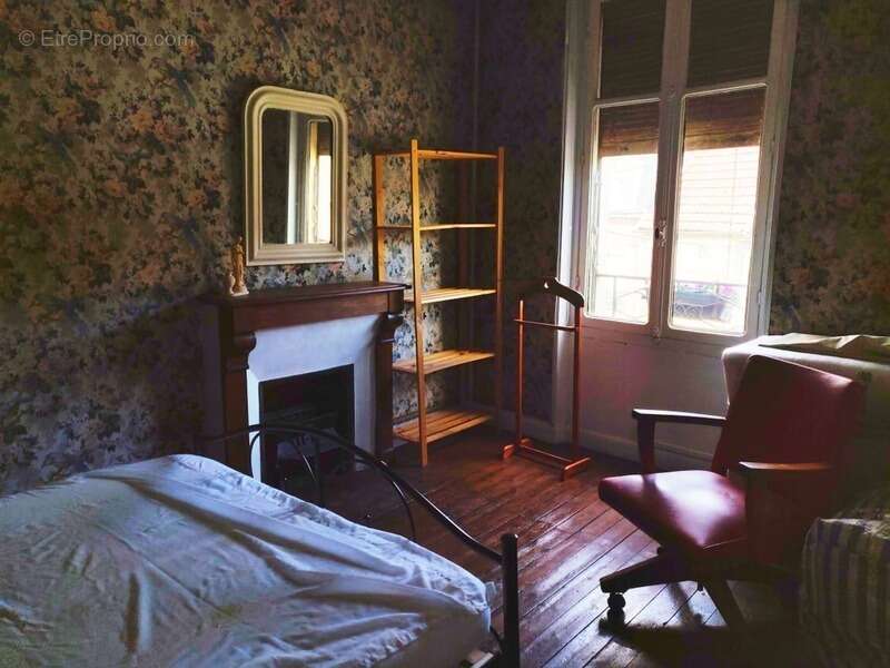 Maison à DUN-LE-PALESTEL