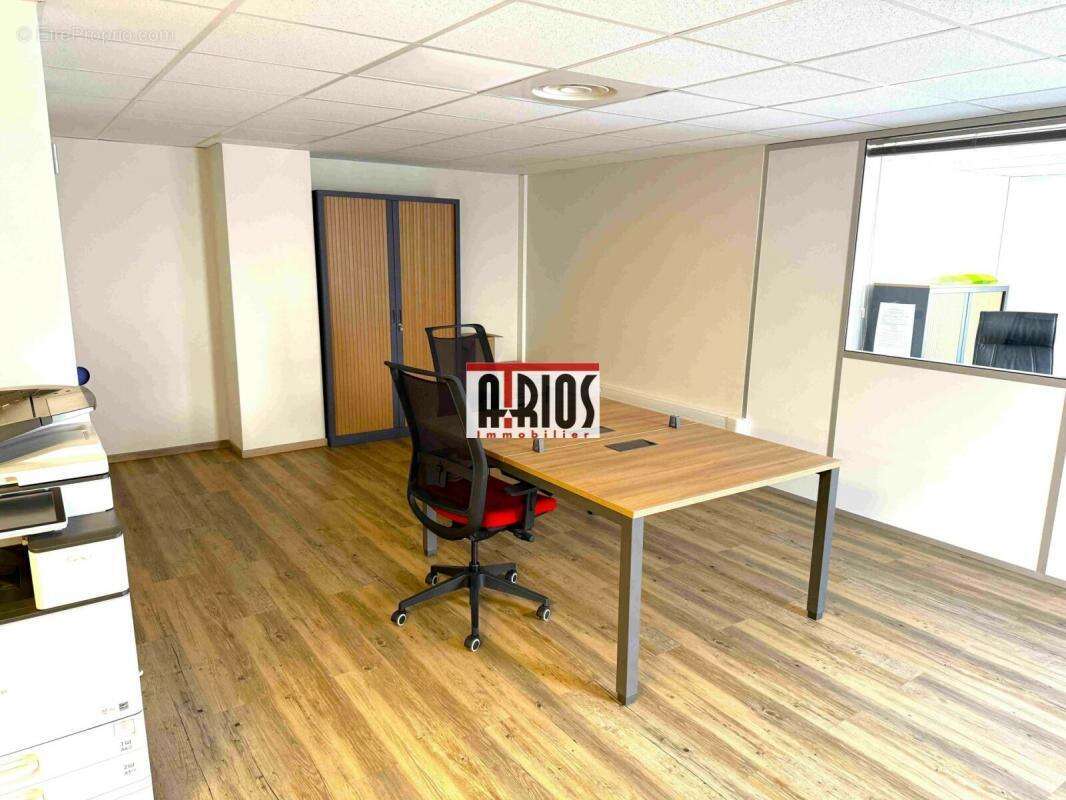 Commerce à LA FARLEDE