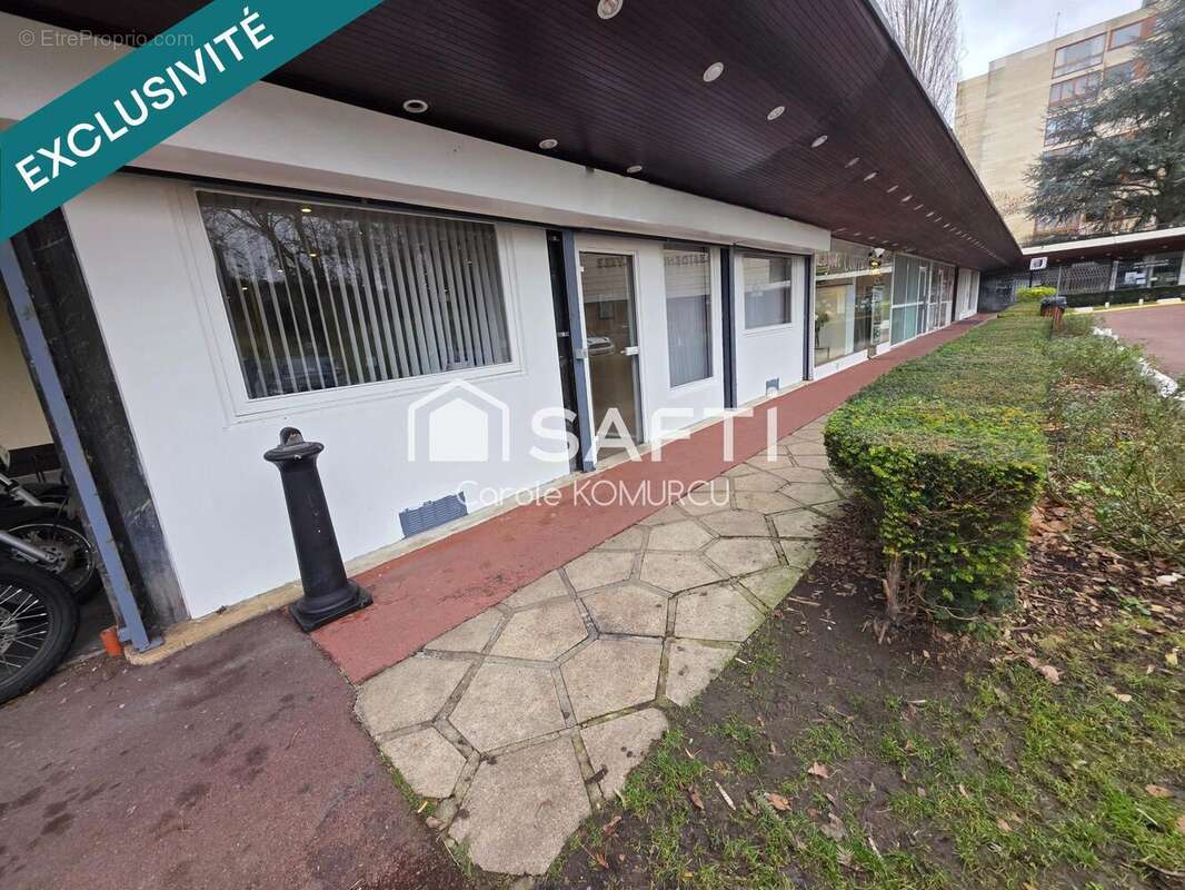 Photo 7 - Commerce à LA CELLE-SAINT-CLOUD