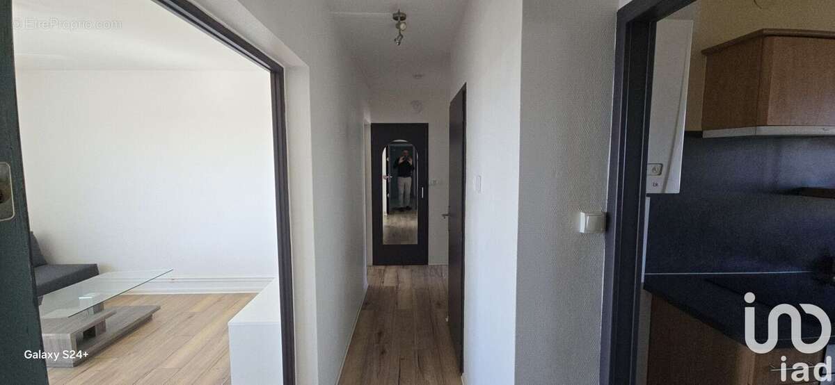 Photo 2 - Appartement à LA CHAPELLE-SAINT-MESMIN