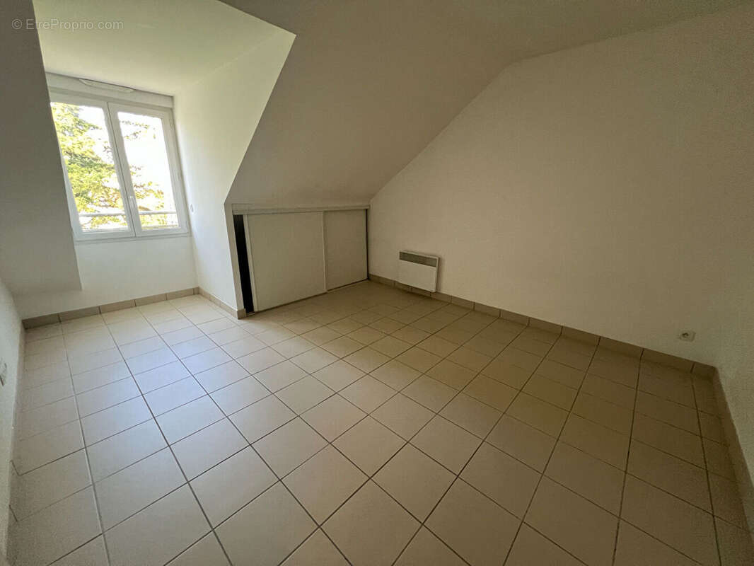 Bel Appartement Duplex Méré  Proche gare 3 pièces  61 m2 - photo 4