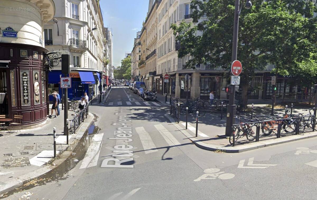 Commerce à PARIS-11E