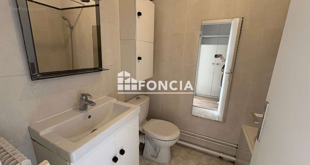 Appartement à FRESNES