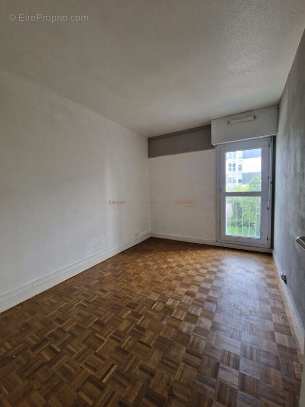Appartement 82 m² à Reze  - photo 5