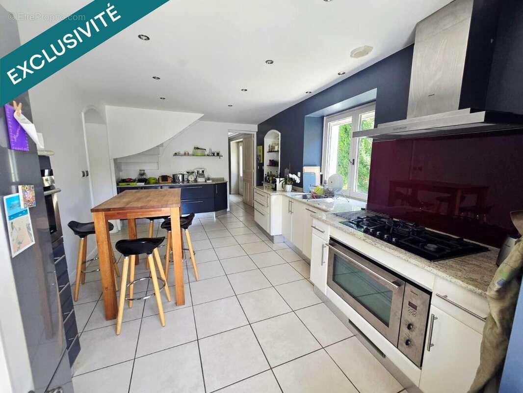 Maison 215 m² à Vienne  - photo 6