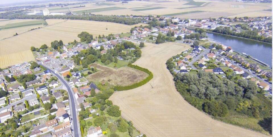 Terrain à ARLEUX