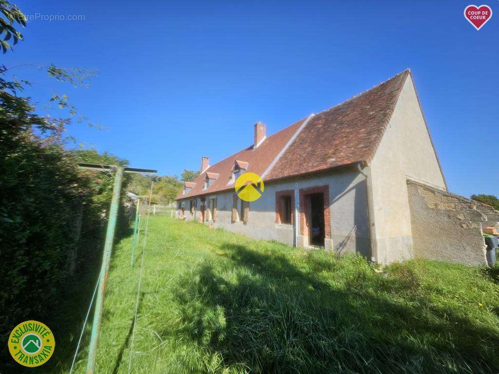 Maison à JOUET-SUR-L'AUBOIS