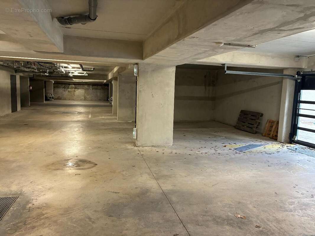   - Appartement à DRAGUIGNAN