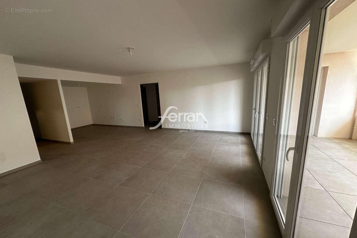 Appartement à DRAGUIGNAN