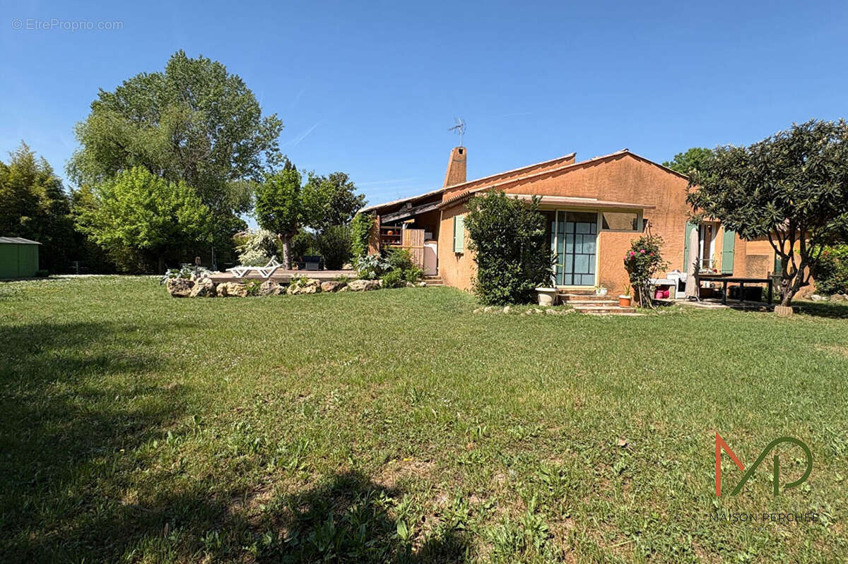 Maison à SAINT-ANTONIN-DU-VAR