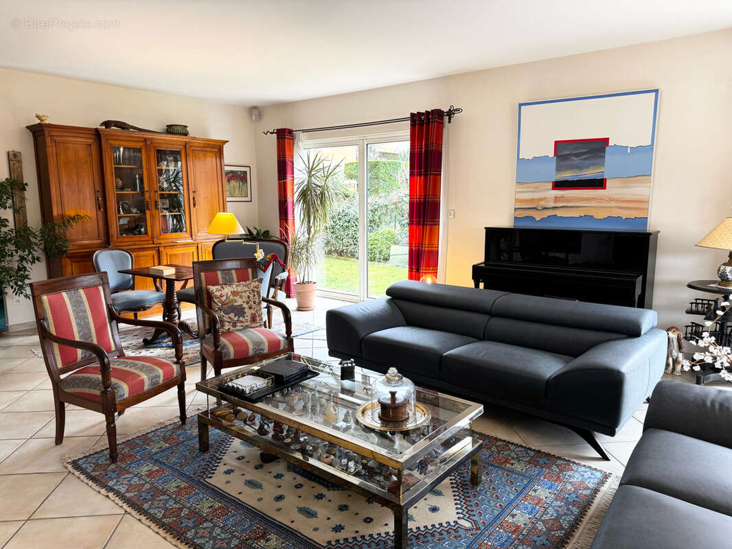 Maison à SAINTE-FOY-LES-LYON