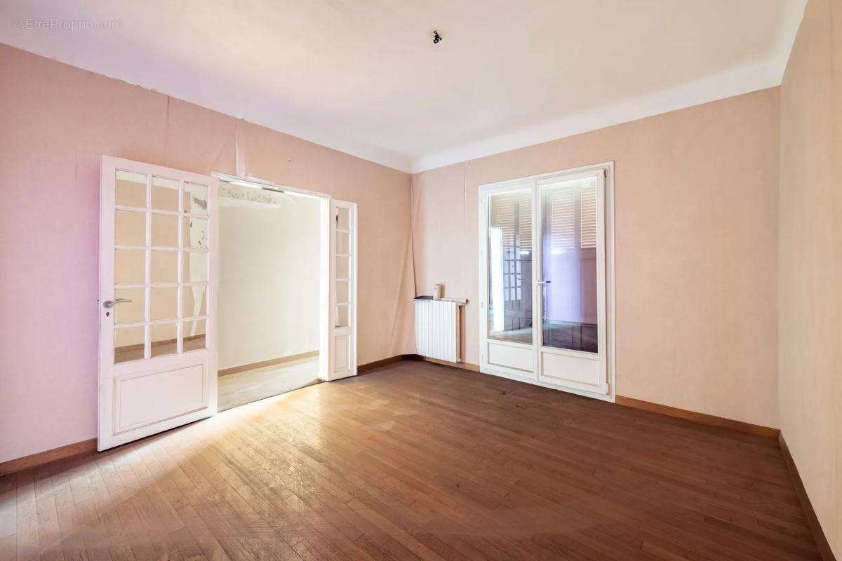 Appartement à MARSEILLE-16E