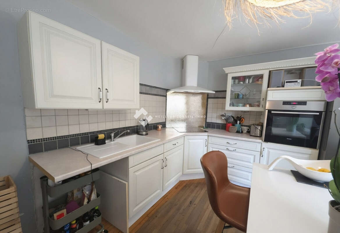 Appartement à QUINTIN