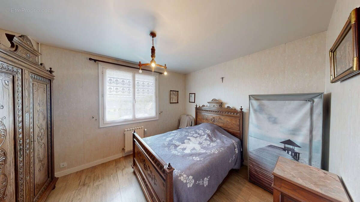 Maison à SAINT-THURIAU