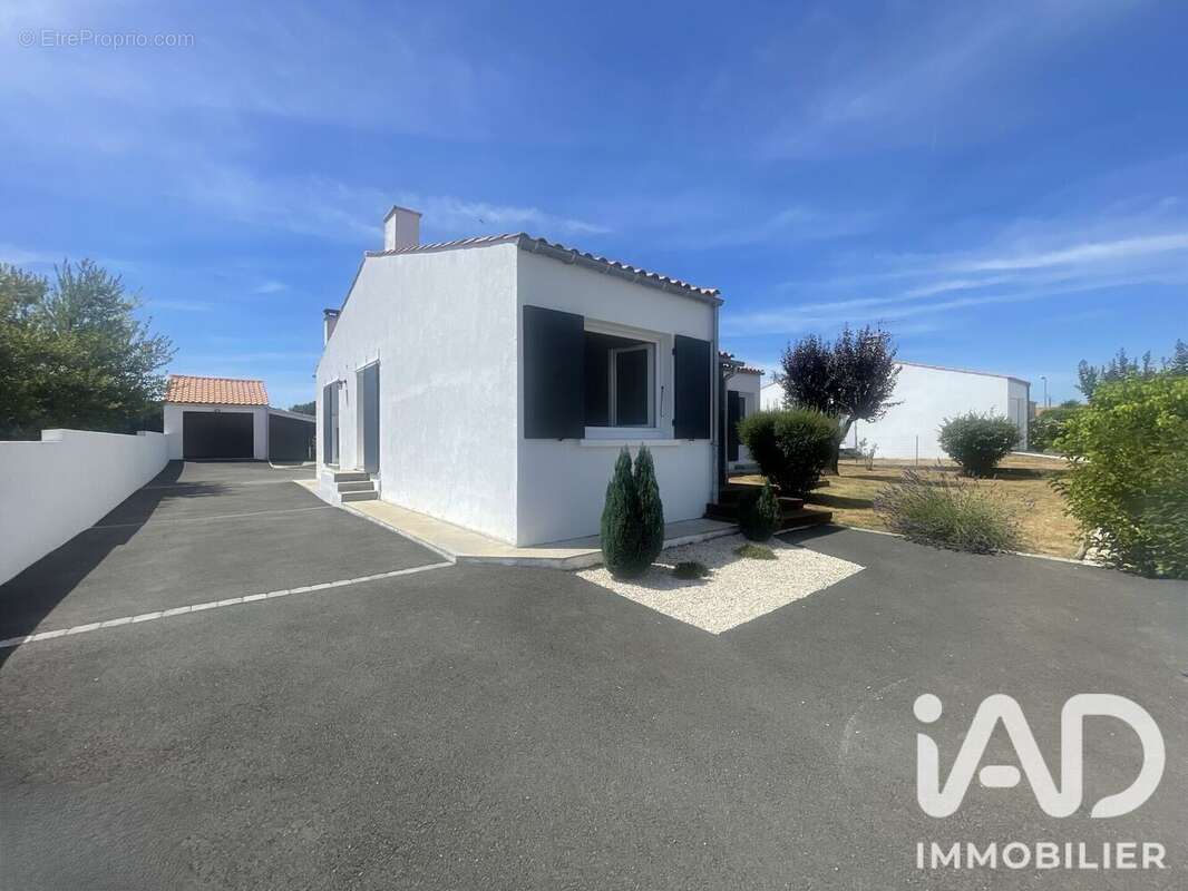 Maison 79 m² à Trizay  - photo 2